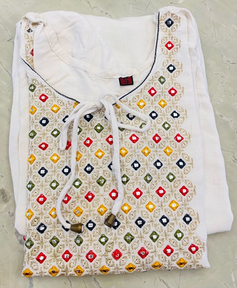 White Embroidered Kurta with Mirror Work