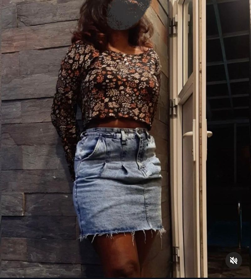 Zudio floral crop top