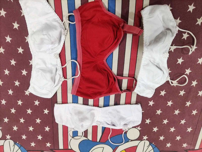 Set of 4 Bras - Red &amp; White
