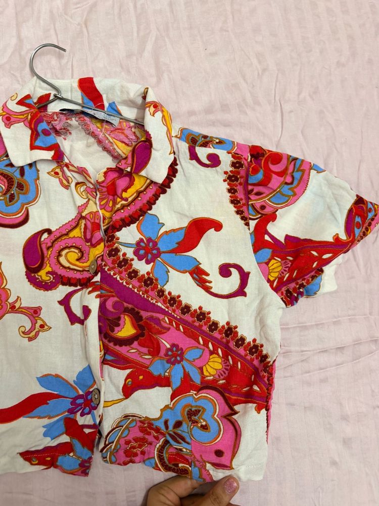 Vibrant Paisley Print Button-Up Top