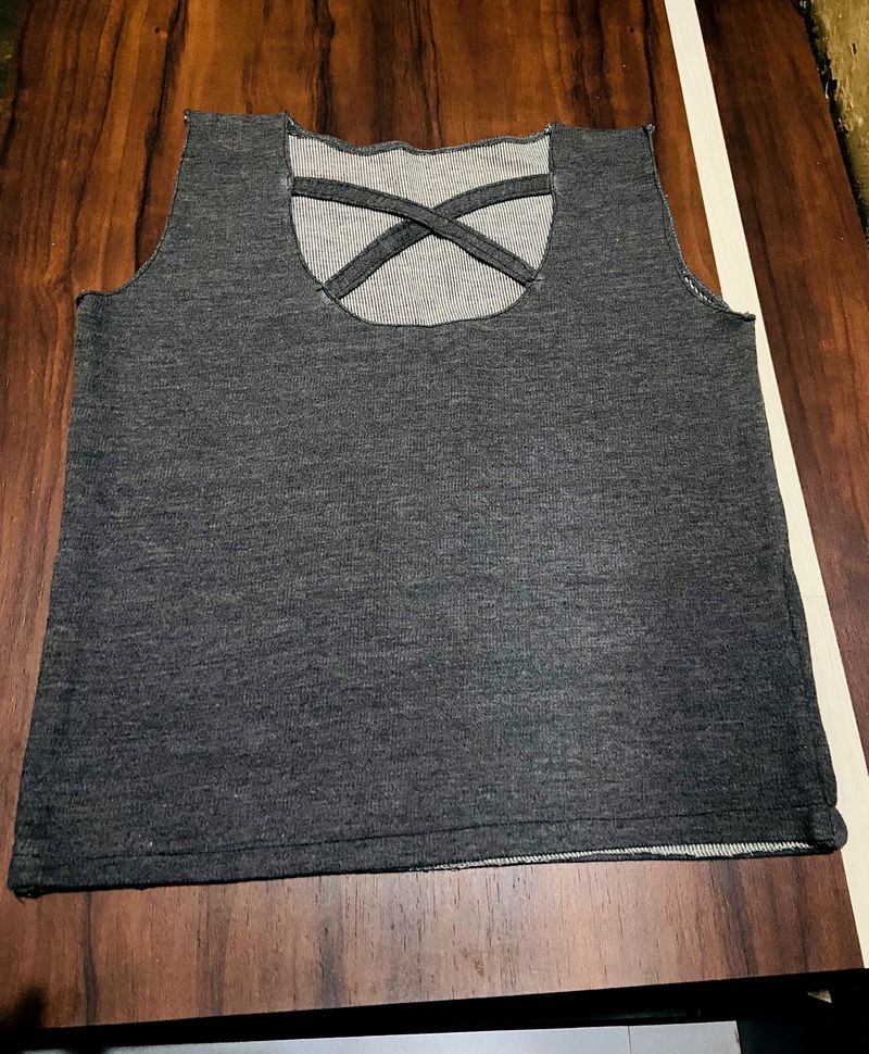 Woollen Crop Top With Front Crisscross