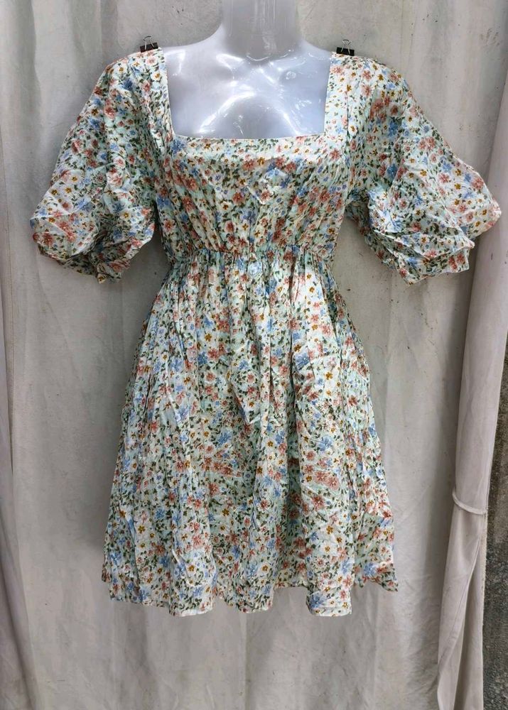 I. Floral Print Puff Sleeve Dress