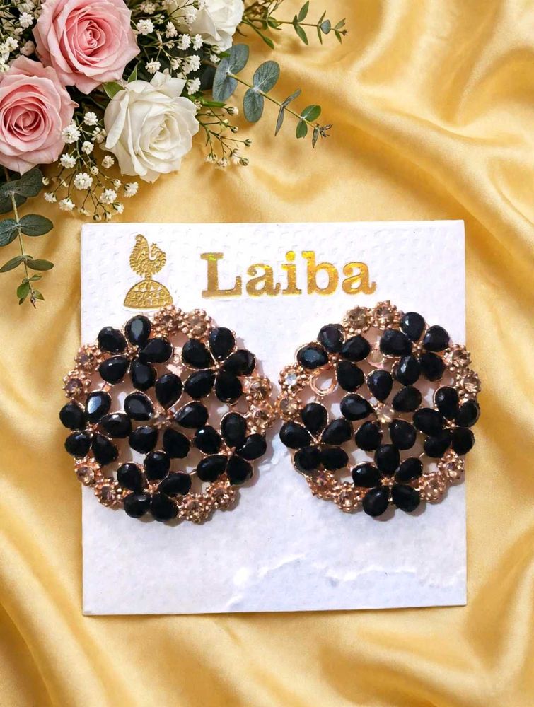 💖 Laiba Black Flower Studs - Big Round Statement