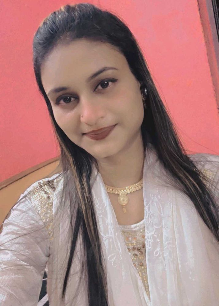 Elegant White Kurta Set with Embellishments
