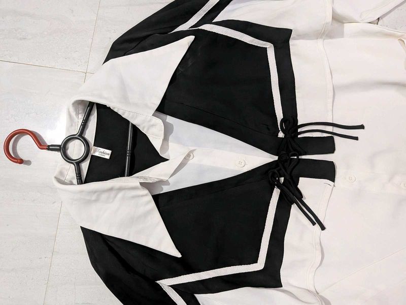 Chic Black &amp; White Collared Shirt
