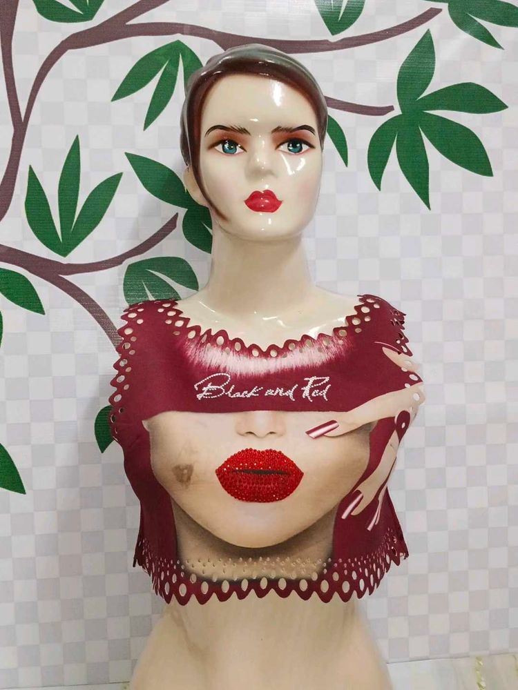 (700)Unique Black and Red Sleeveless Top