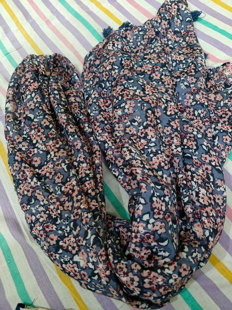 (New)Floral Scarf Combo of 2 🎀🎀