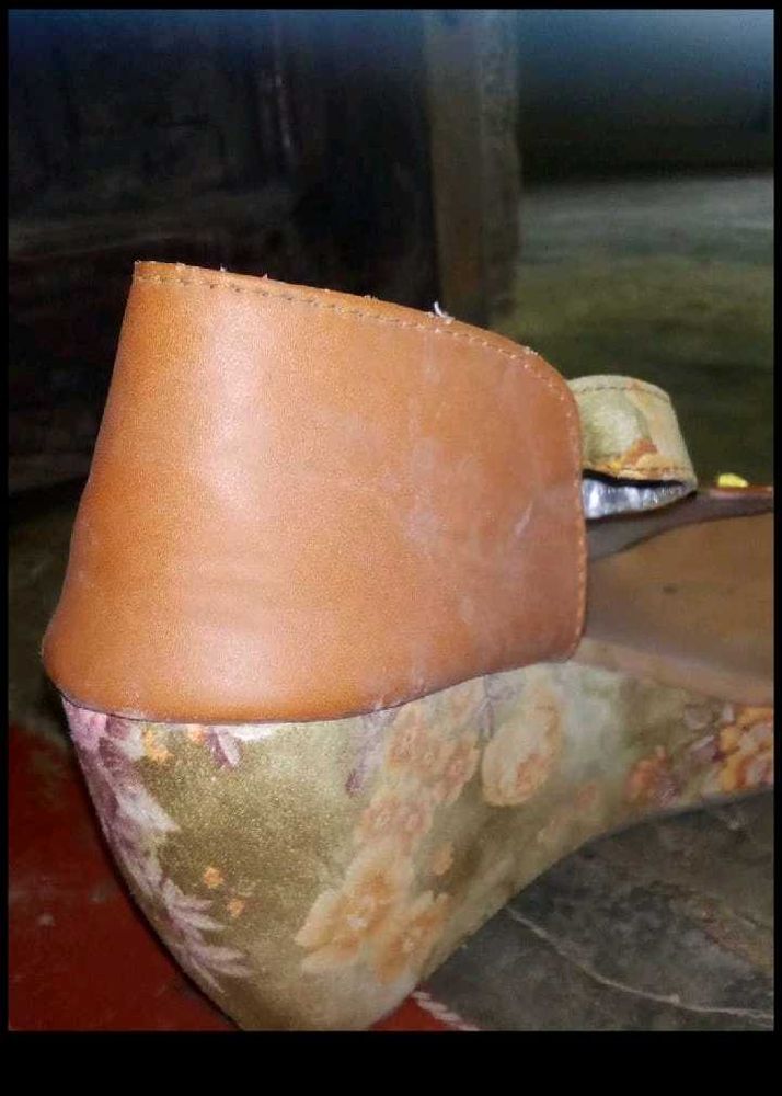 Stylish Wedge Heels