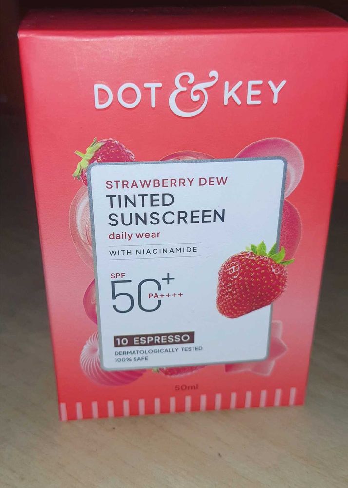 Dot &amp; Key Strawberry Dew Tinted Sunscreen