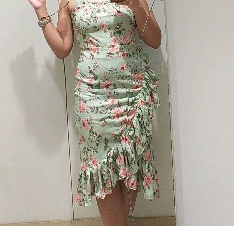Floral Dress 🌷