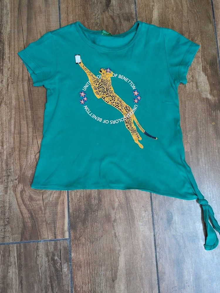 Benetton T-Shirt with Cheetah Graphic