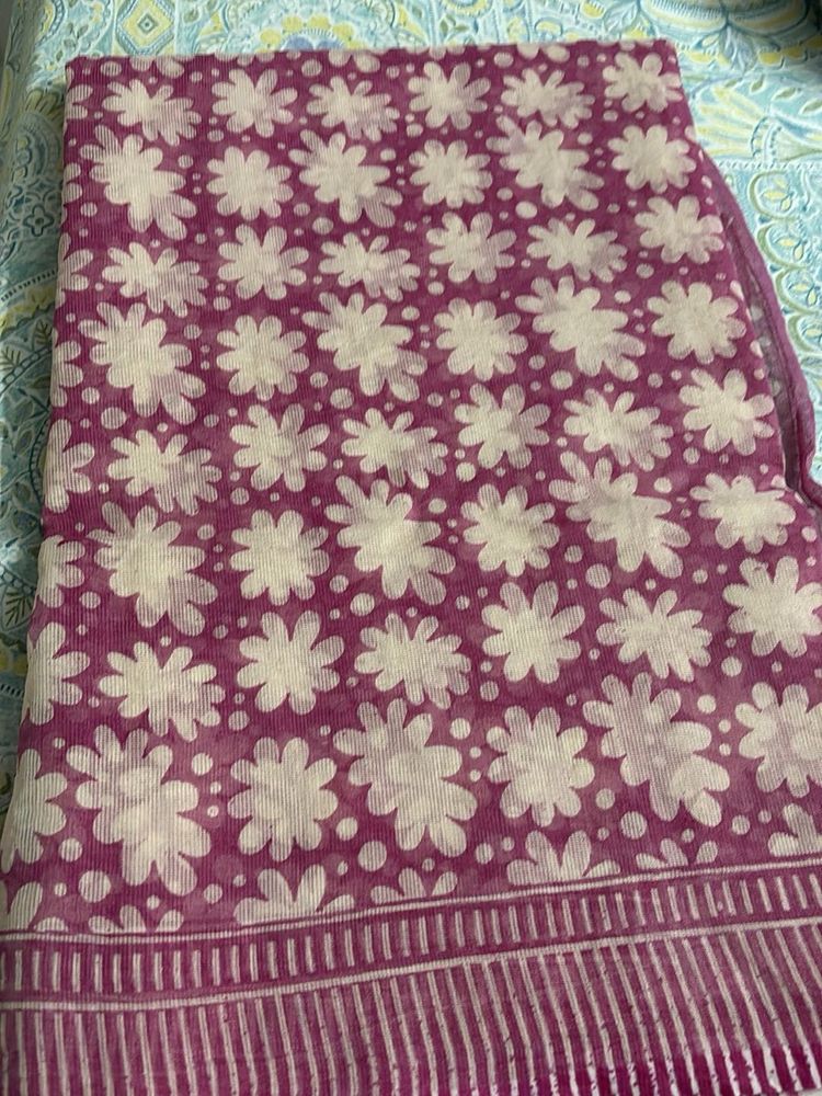 Vibrant Floral Print supernet Saree