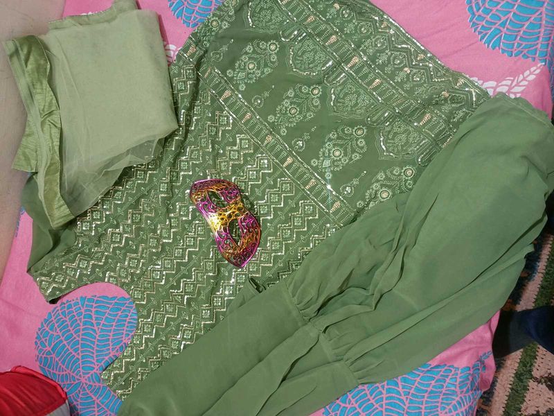 Green Embroidered Kurta Set with Dupatta