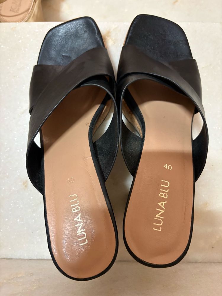 Stylish Black Cork Wedge Sandals