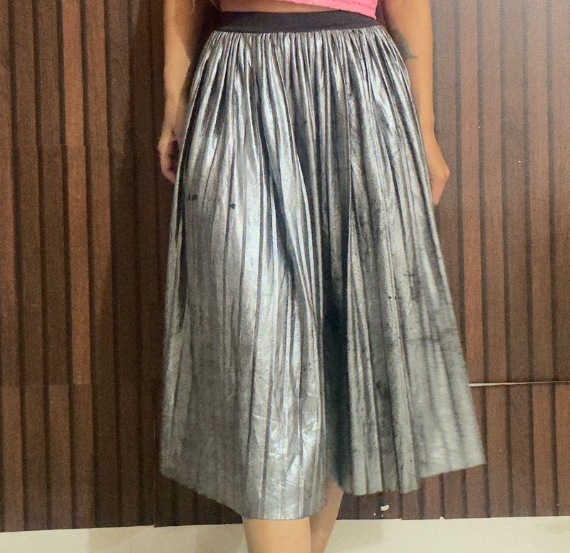 Metallic Silver Pleated Skirt