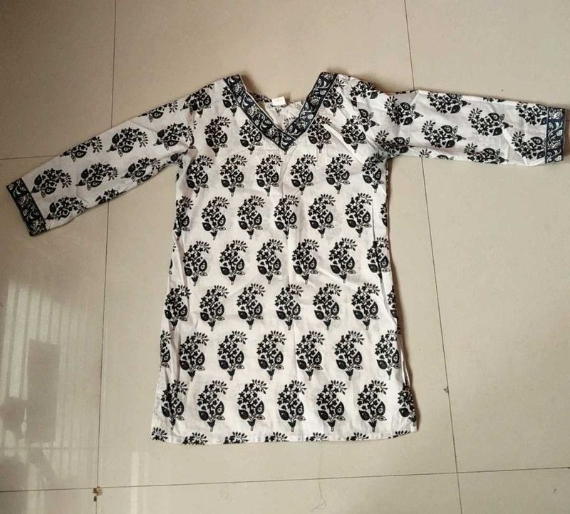 Printed Short Kurti