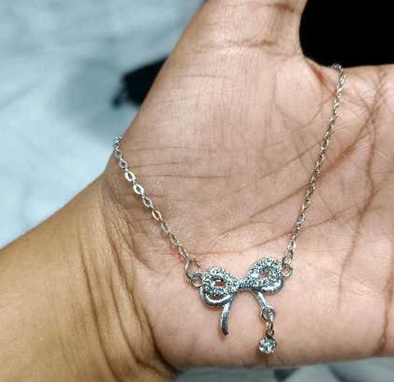 silver hanging necklace