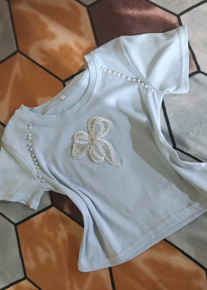 Cute Pearl Embellished Bow T-Shirt