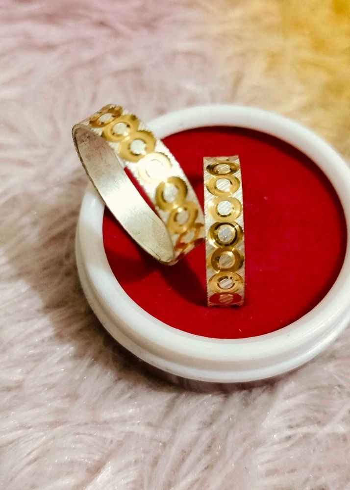 Elegant Silver &amp; Gold Band Rings Set