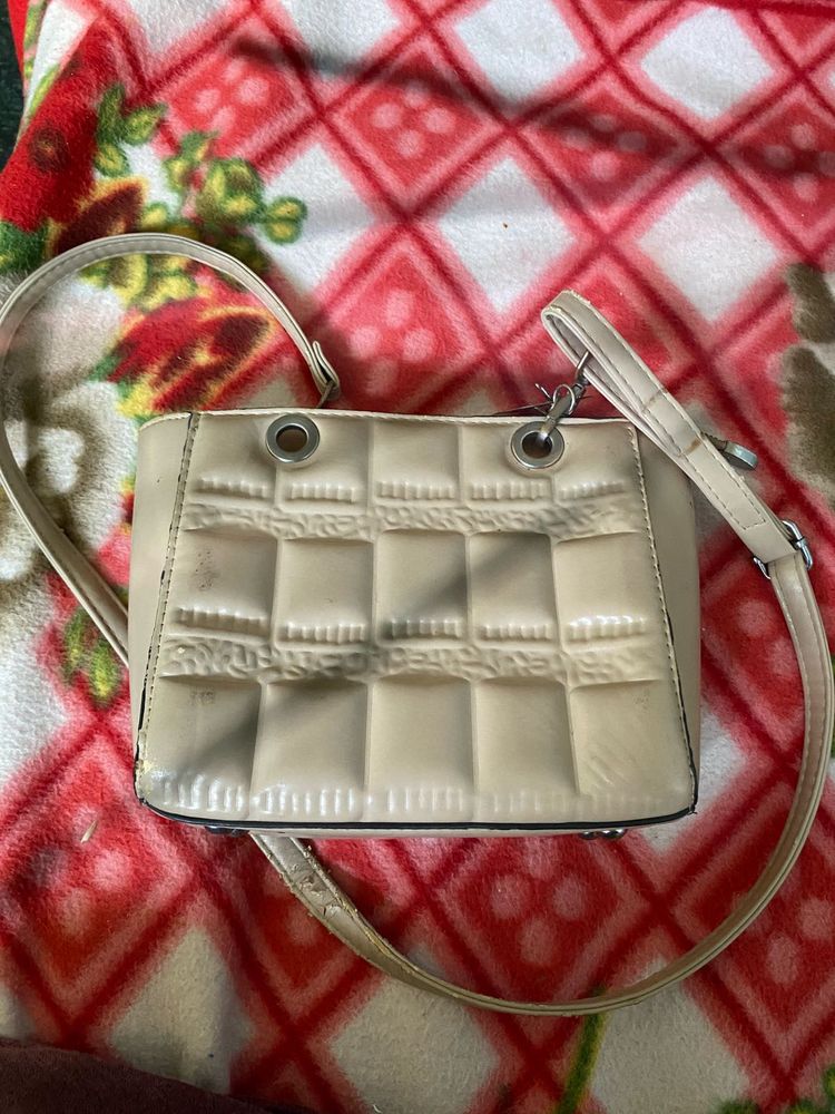 Cream Textured Handbag