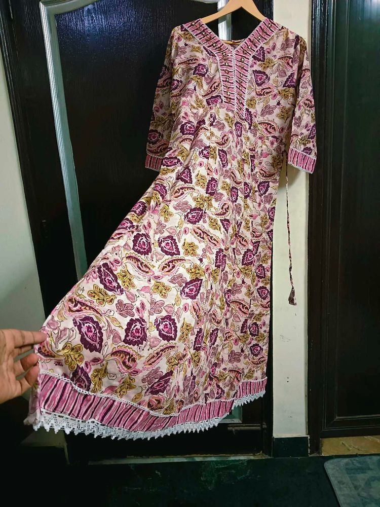 Floral A Line 3 Piece Kurta Set M Size
