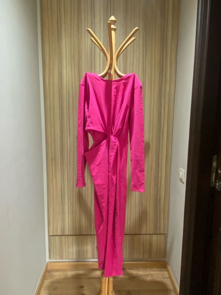 Rosy Pink Dress With A Knotted Front Detailing