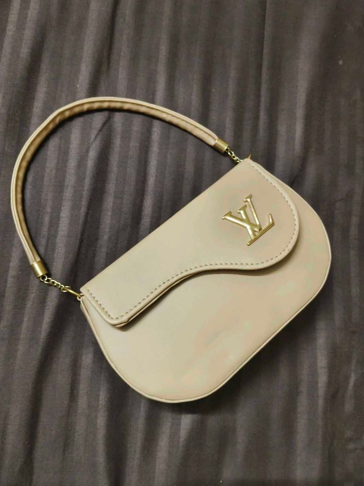 Stylish Cream Shoulder Bag