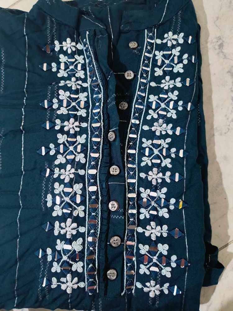 Beautiful Kurtha