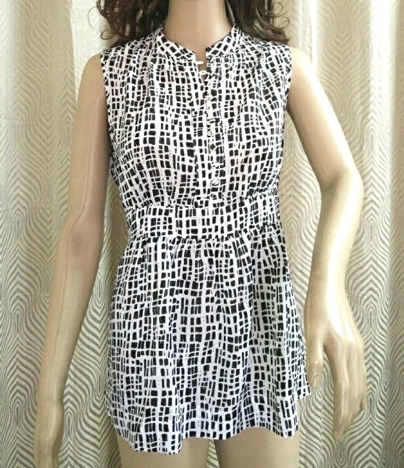 Beautiful Black And White Top