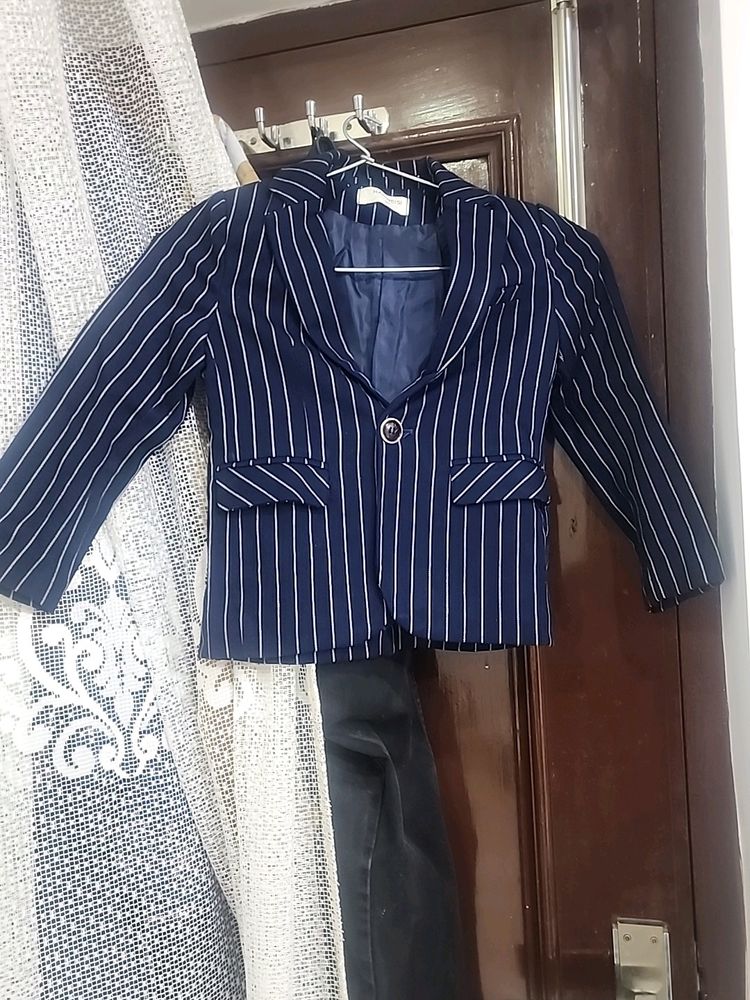 Coat Pent For Boys Size 4 To 5 Yrs Old