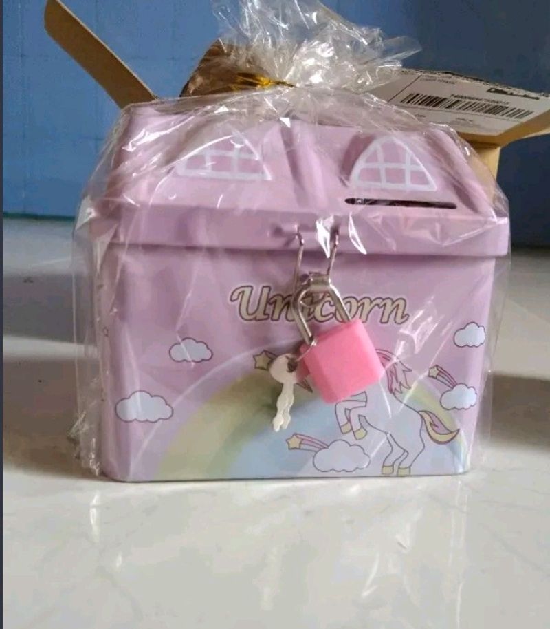 Bran New🦄 Unicorn 🦄 Shape Piggy Bank