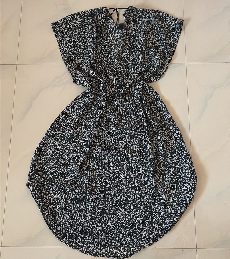 Stylish Black &amp; White Print tunic top dress