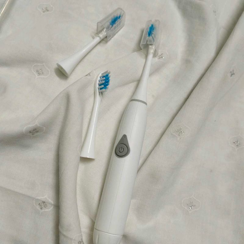Electric Toothbrush with Extra Heads
