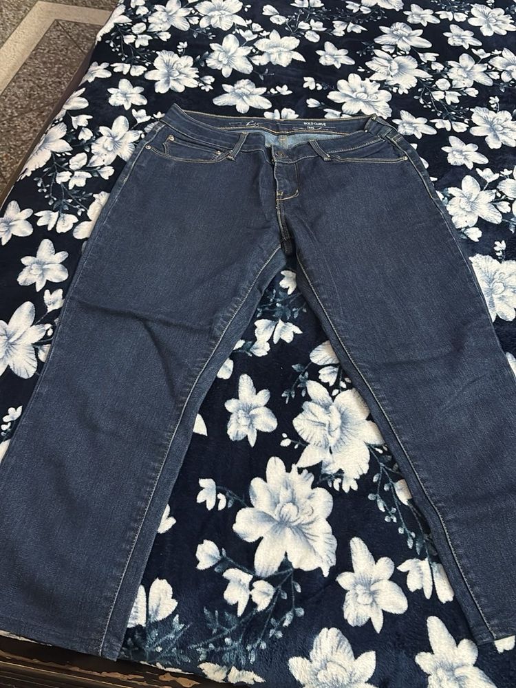 ankle length dark wash denim jeans