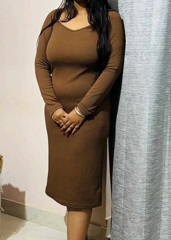 Ribbed Brown Sweetheart Neck mid length dress