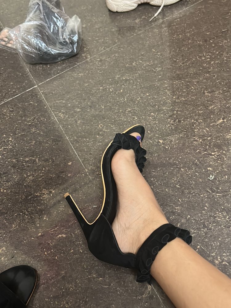 Pencil heel