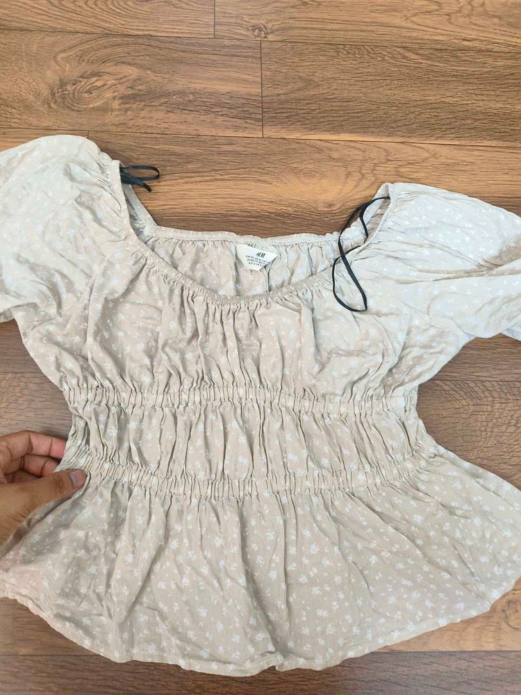 Chic Smocked Floral Print Top