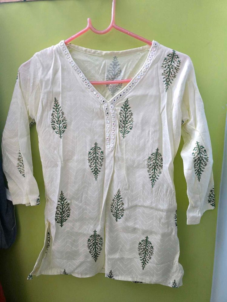 Elegant Printed short Kurti