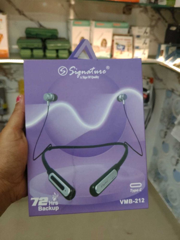 Signature Neckband Earphones VMB-212