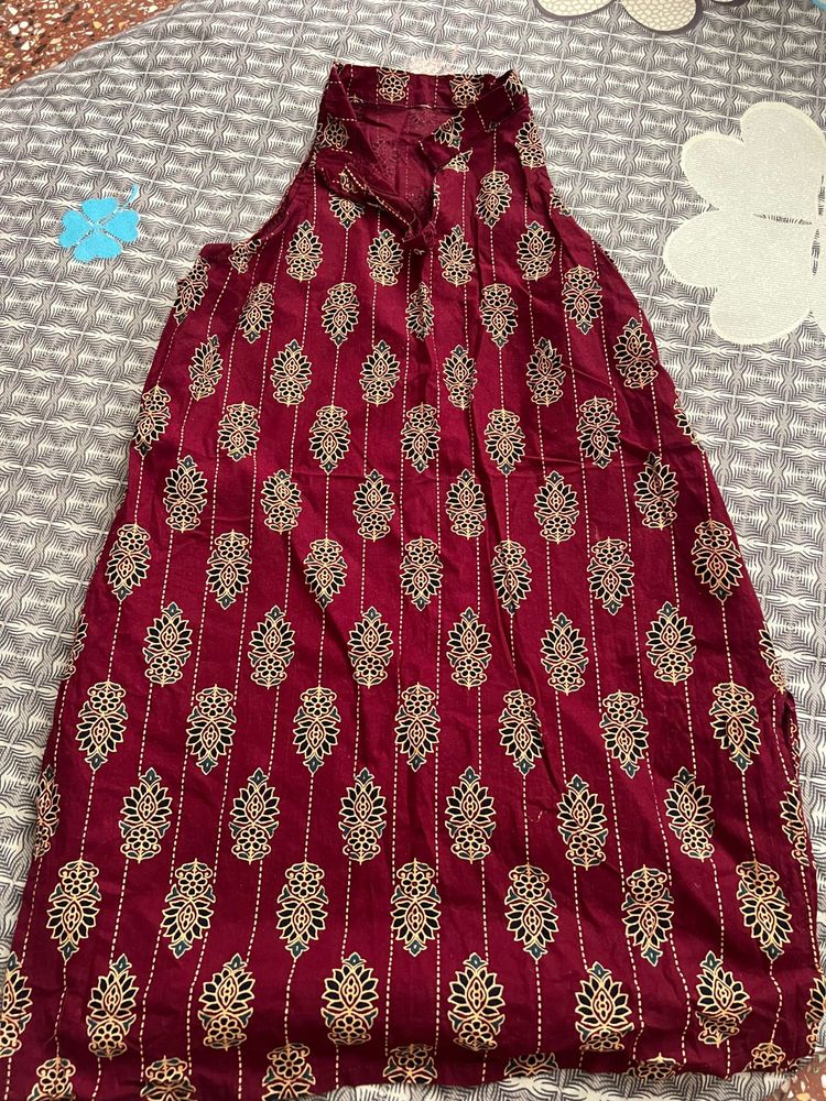 Maroon Printed Sleeveless Kurta