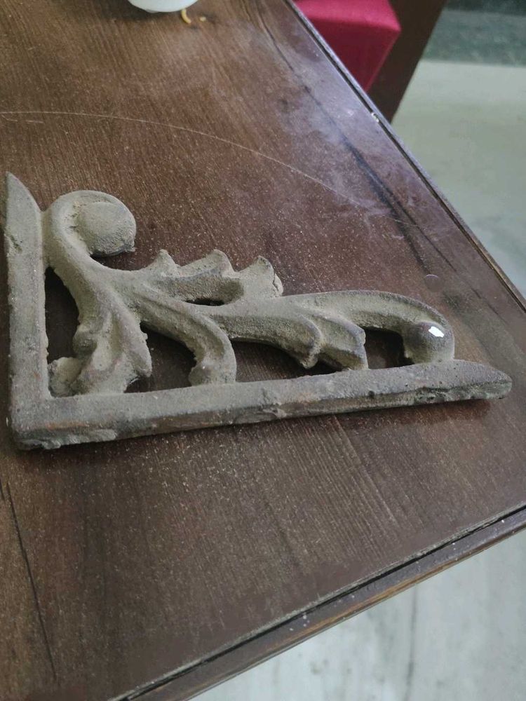 Vintage Cast Iron Decorative Bracket