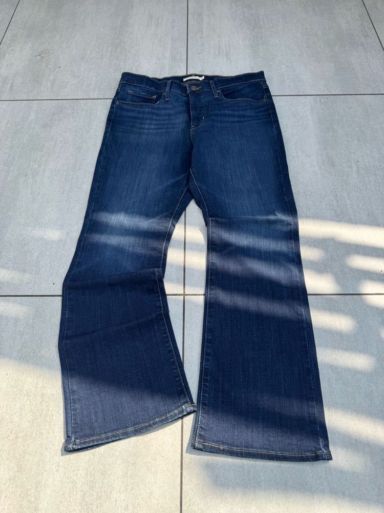 levis bootcut jeans