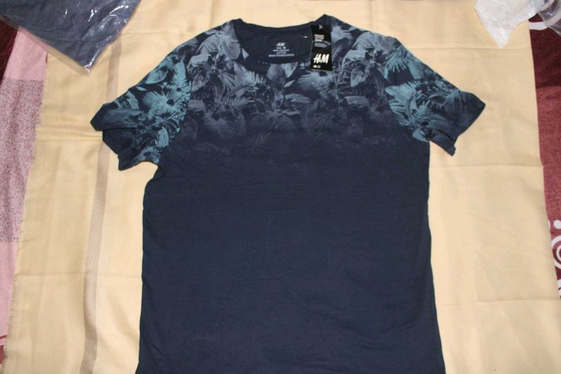 H&amp;M Floral Print T-Shirt