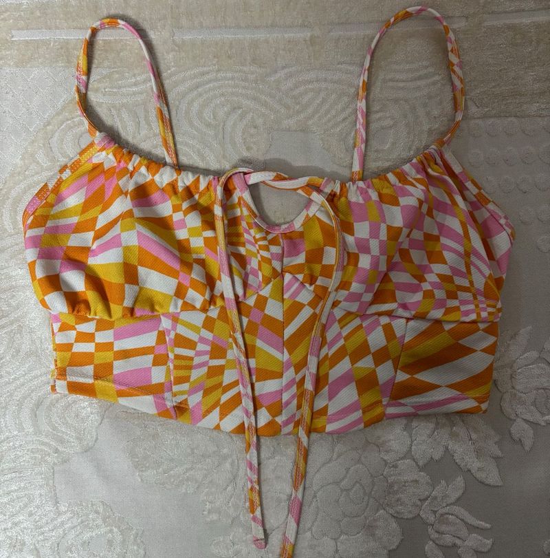 Urbanic Cute Crop Top - S