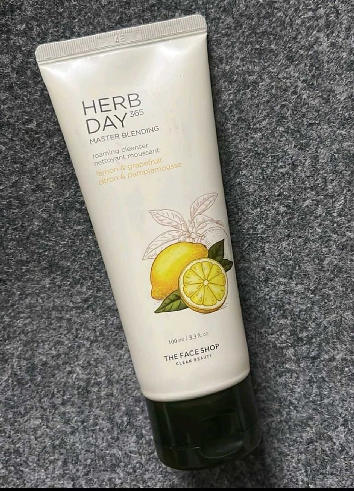 THE FACE SHOP Herb Day Cleanser