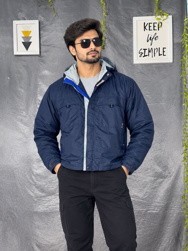 Gap Men's Navy Blue Lightweight Jacket