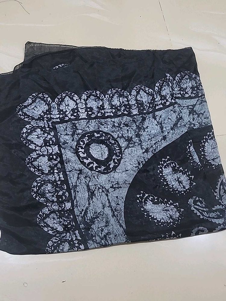 Black Batik  scaff