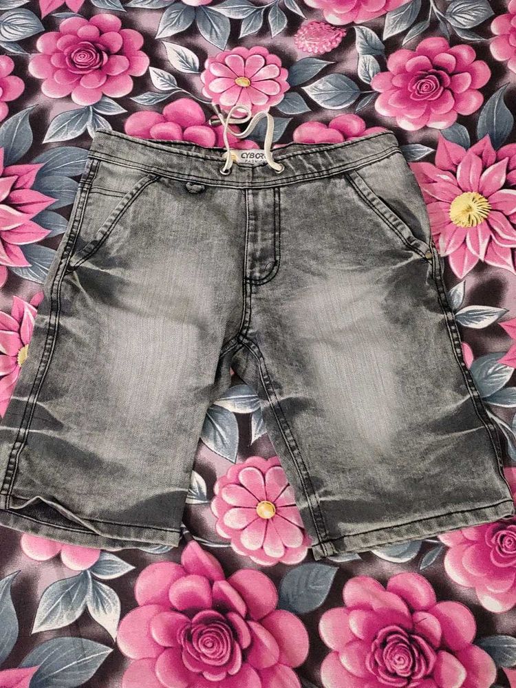 Stylish Grey Denim Shorts