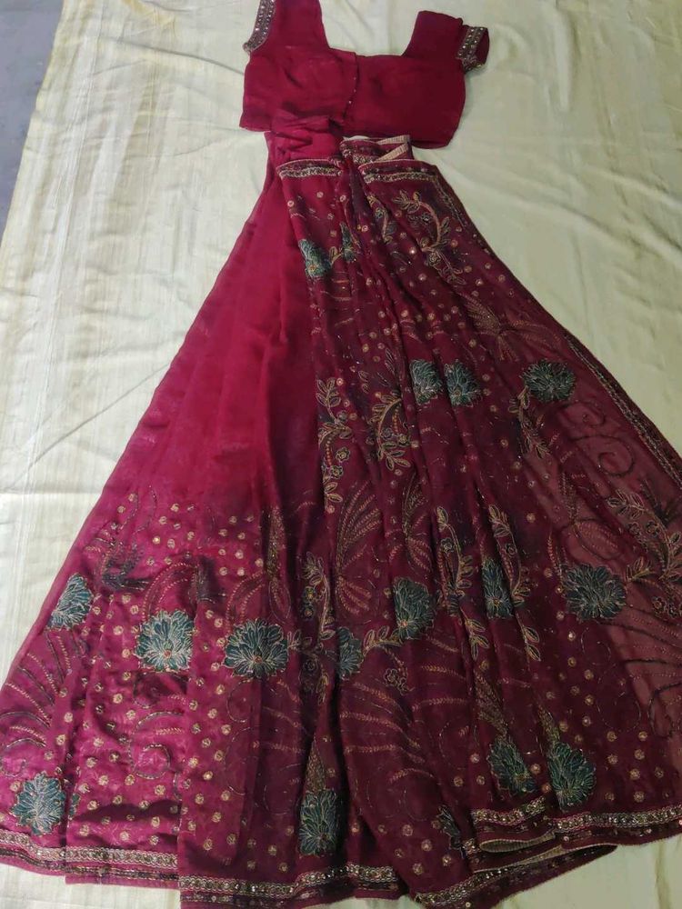 Embroidered georgette shiffon Saree n blouse 🇱🇻