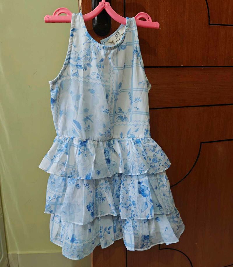 Chic Ruffled Floral Dress